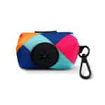 Kotbeutelspender in Pink / Türkis von unten